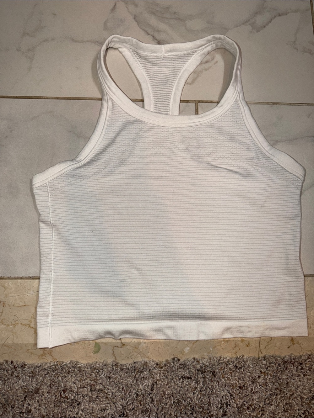 Lululemon swiftly tech 2.0 Ribbed Racerback Crop Tank Top size 4
